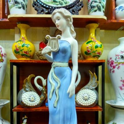 Tượng Cô Gái Phong Cách Châu Âu